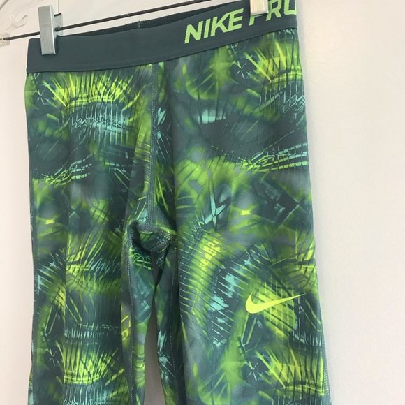 Nike Kid's lime green/gray dri-fit leggings - Picture 5 of 11